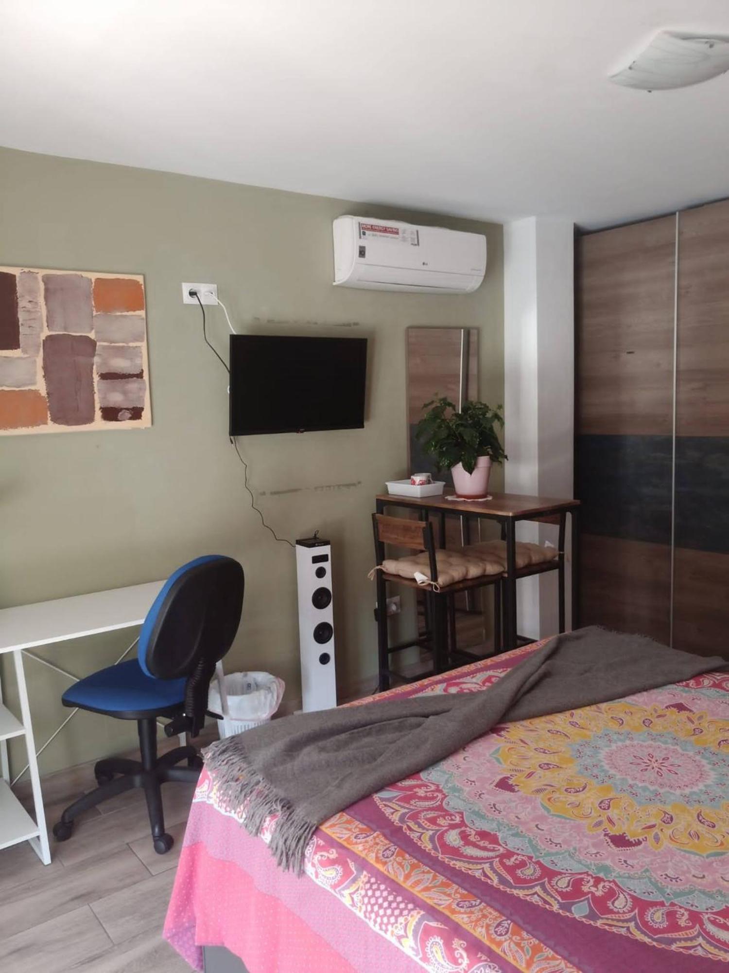 Casa Hombre Blanco Apartment Malaga Exterior photo